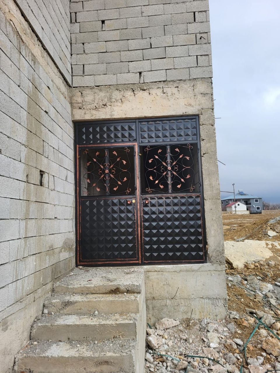 Perforje Dış Kapı